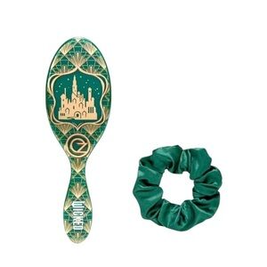 Wicked NIB Wet Brush Emerald and Gold Castle Hairbrush Set Totally Ozmopolitan